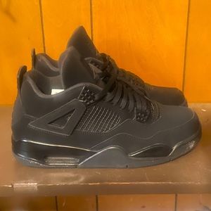 Jordan 4 Blackcats